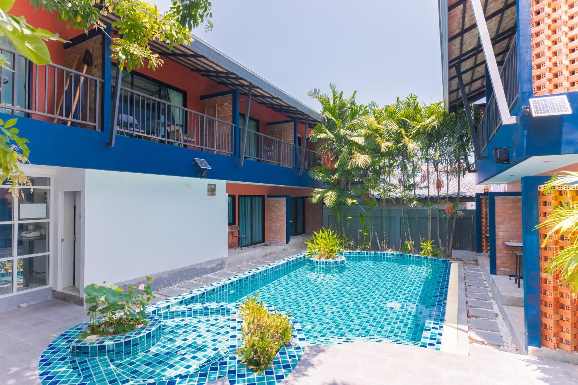 Kraam Silhouette Hotel And Cafe Phuket Chalong Exterior photo